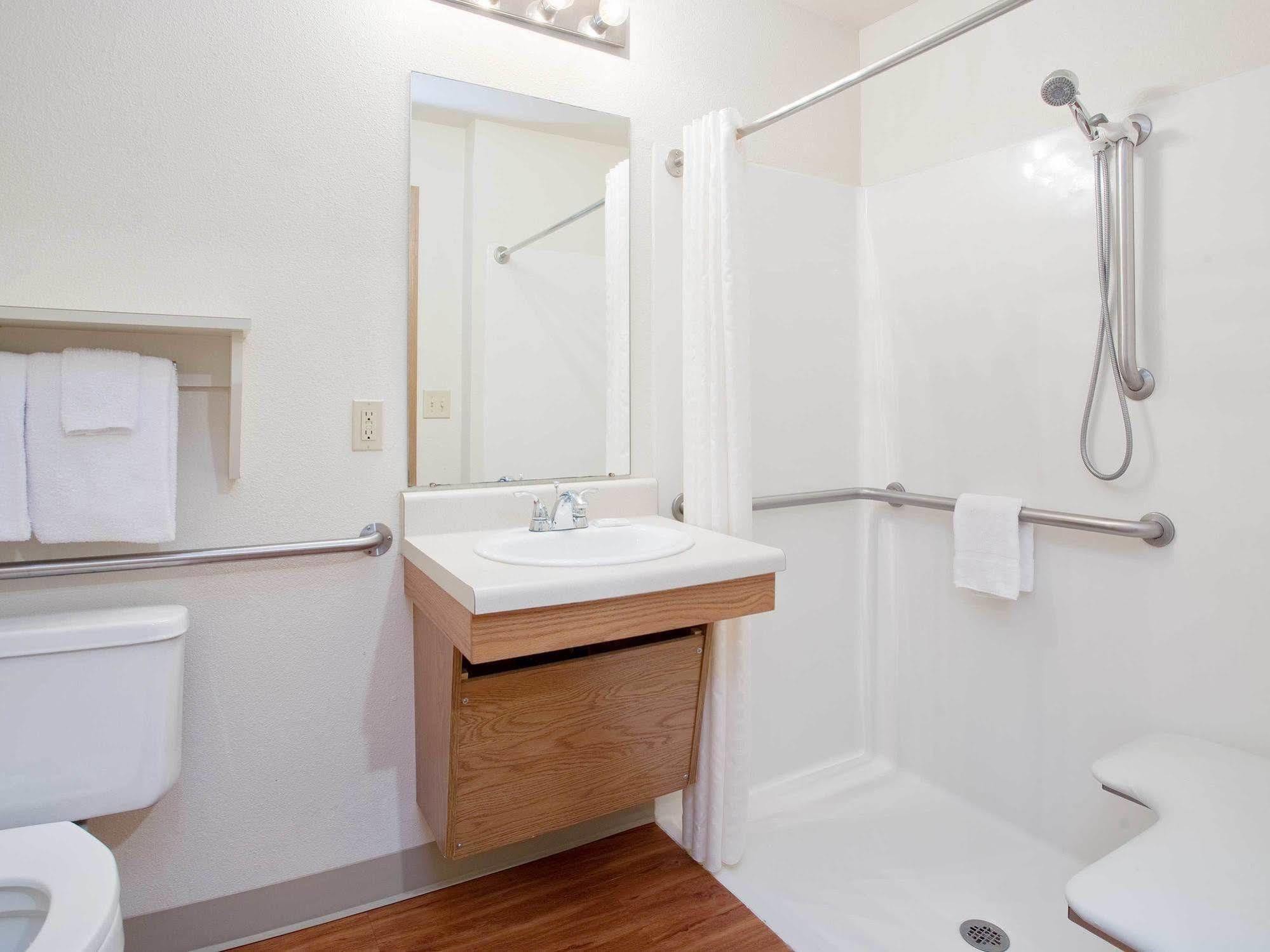 Woodspring Suites Waco Near University ภายนอก รูปภาพ
